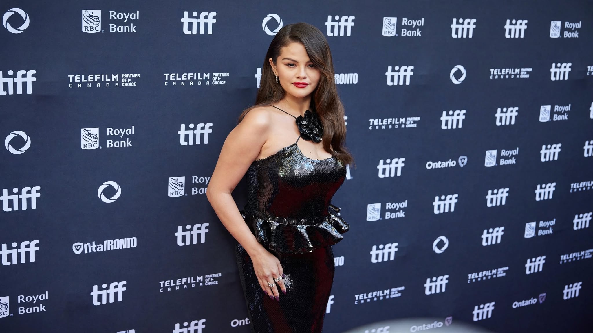 Selena Gomez non darà consigli sul matrimonio a Taylor Swift